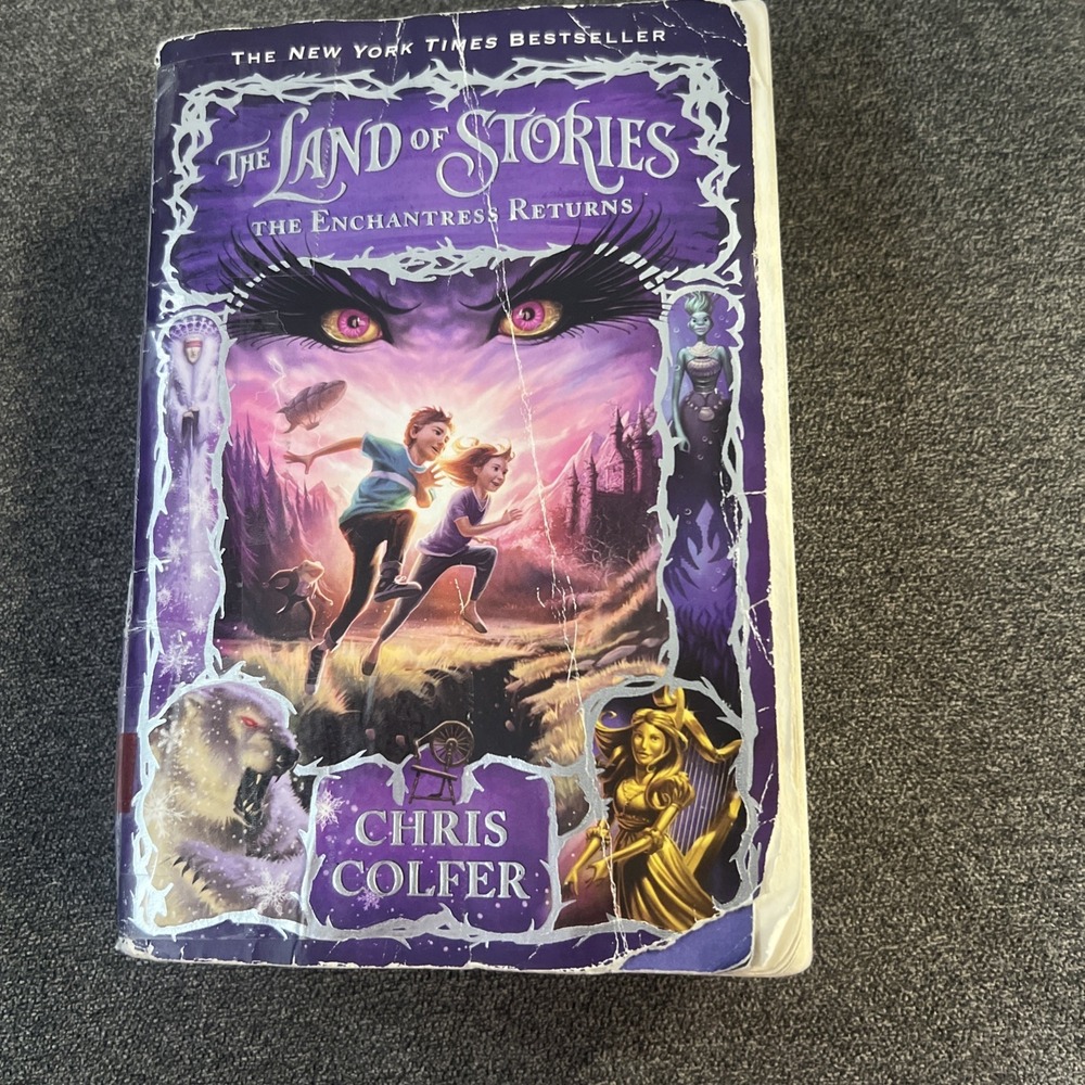 The Land of Stories The Enchantress Returns Book Kids Purple Chris Colfer Book 2